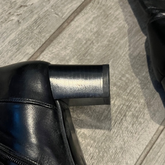 Salvatore Ferragamo Black Leather Square Toe Designer Boots size 7 1/2 - Picture 9 of 11